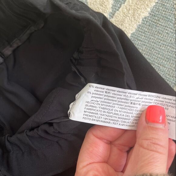 Pull & Bear Basic Woven Shorts Black High Waisted Women’s Size Small - Picture 7 of 9